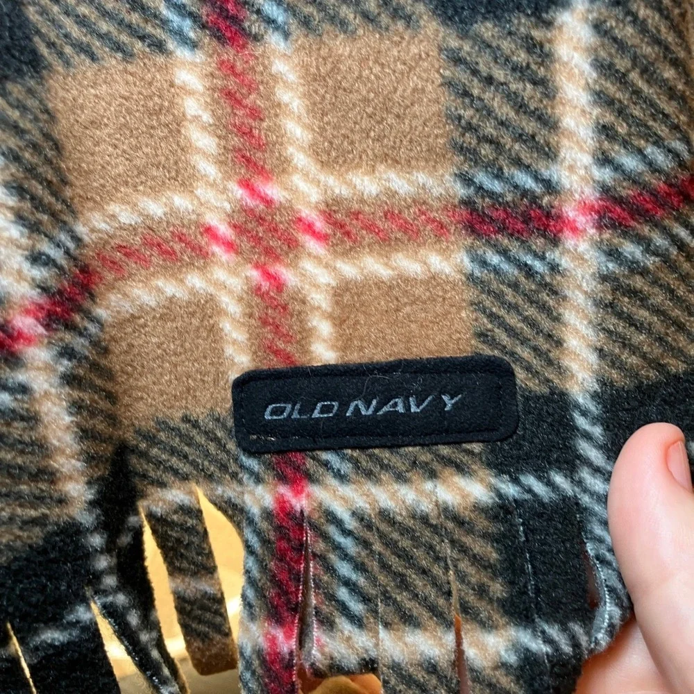 Old Navy Plaid Fleece Scarf Cozy Warm Tan Black Red Blue Fringe One Size Womens